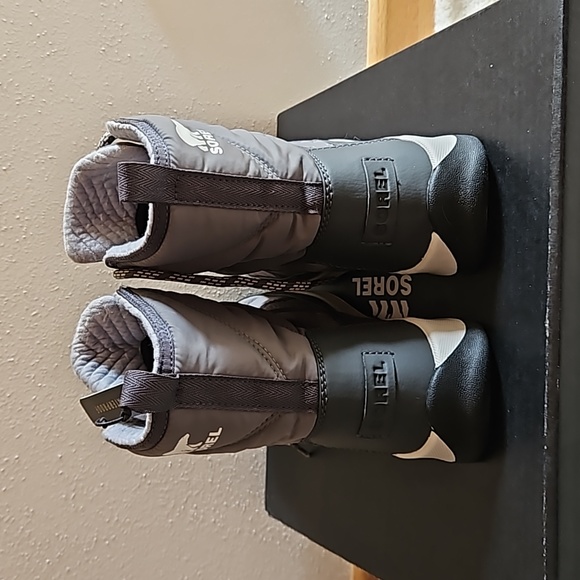 Whitney II Short Lace Waterproof  Cold Weather Boots. Size 9 - Picture 4 of 8